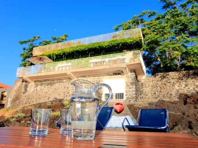 Cozy Holiday Home In Pozzillo With Terrace アチレアーレ エクステリア 写真